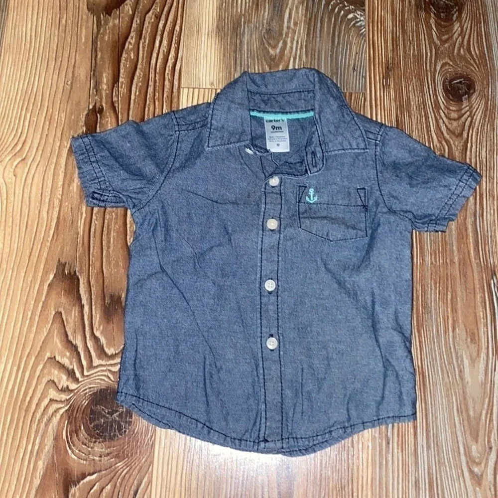 𝅺CARTERS button up shirt